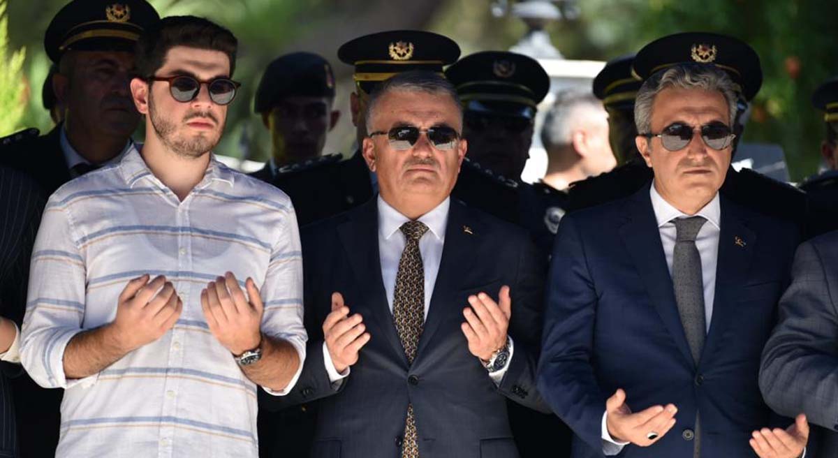 15 Temmuzun 7 inci Yıl Dönümünde Şehitler Mezarı Başında Anıldı 01