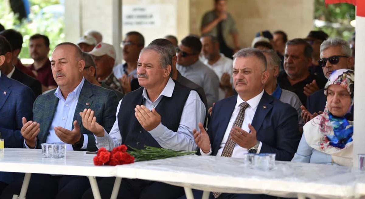 15 Temmuzun 7 inci Yıl Dönümünde Şehitler Mezarı Başında Anıldı 05