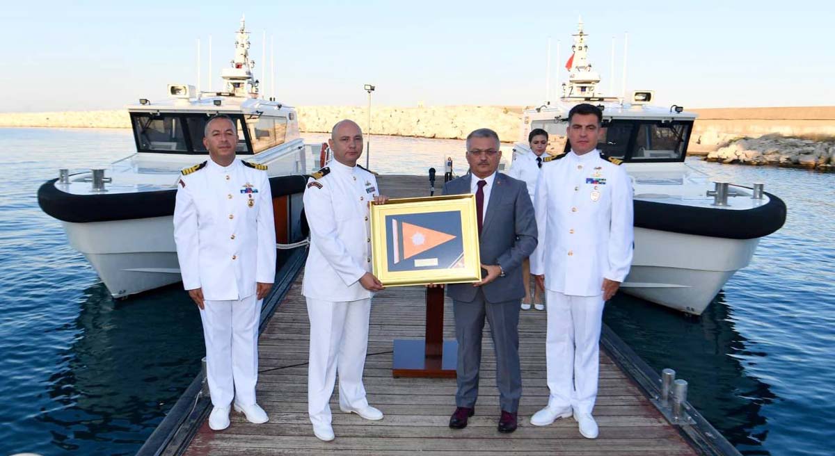 Vali Yazıcı Sahil Güvenlik Devir Teslim Törenine Katıldı 02