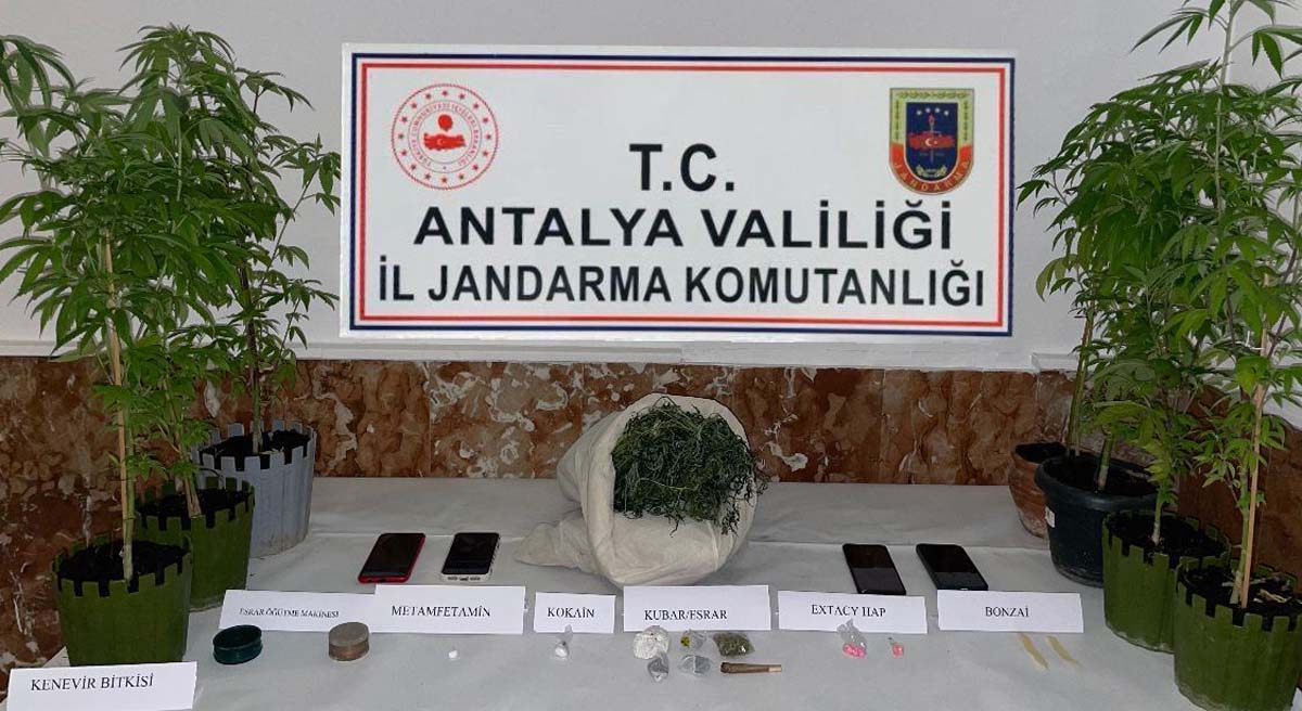 Kemerde 17 Şüpheli Şahıs Suçüstü Yakalandı 01