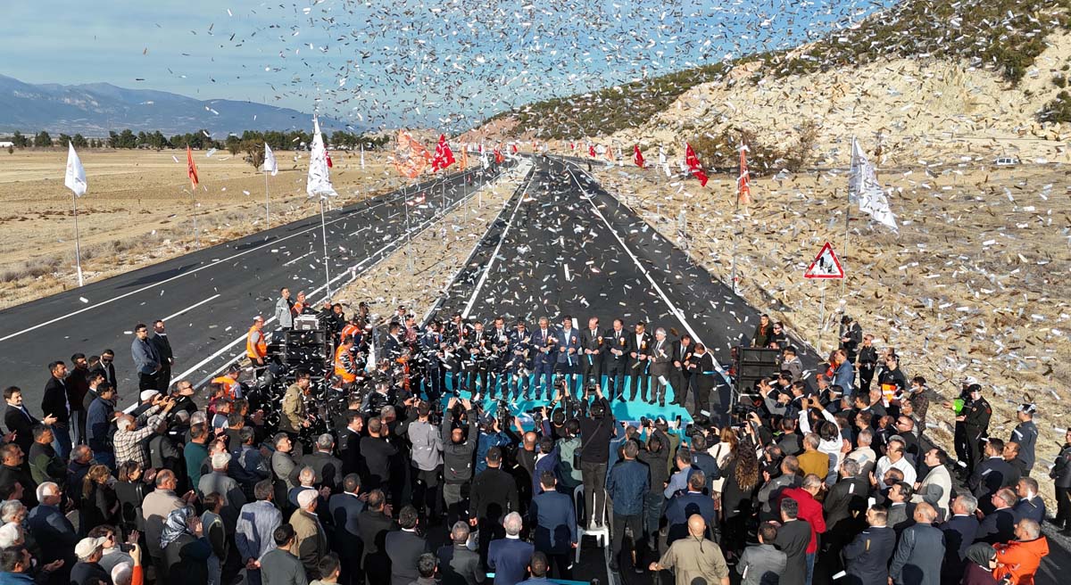 Korkutelinde Tarımsal Üretimin Yolu Açık 04