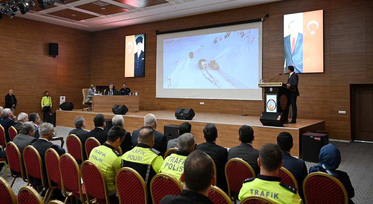 Kış Mevsimi Trafik Tedbirleri Toplantısı 04