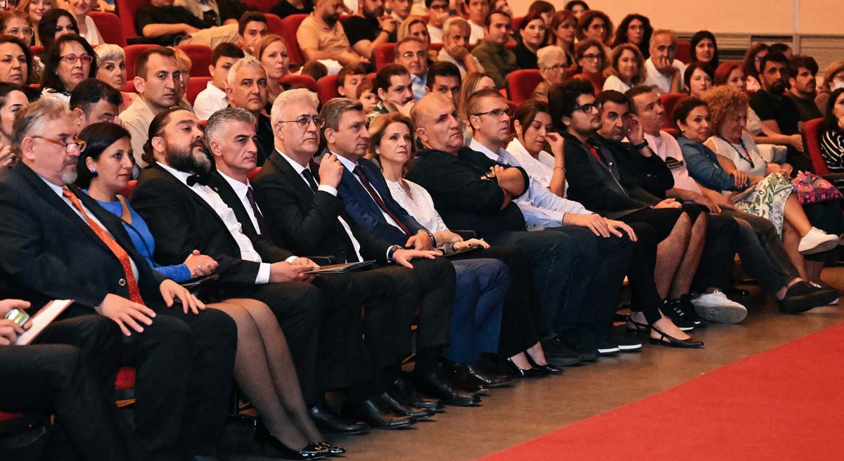 Antalya 14üncü Uluslararası Tiyatro Festivali Perdeyi Açtı 01