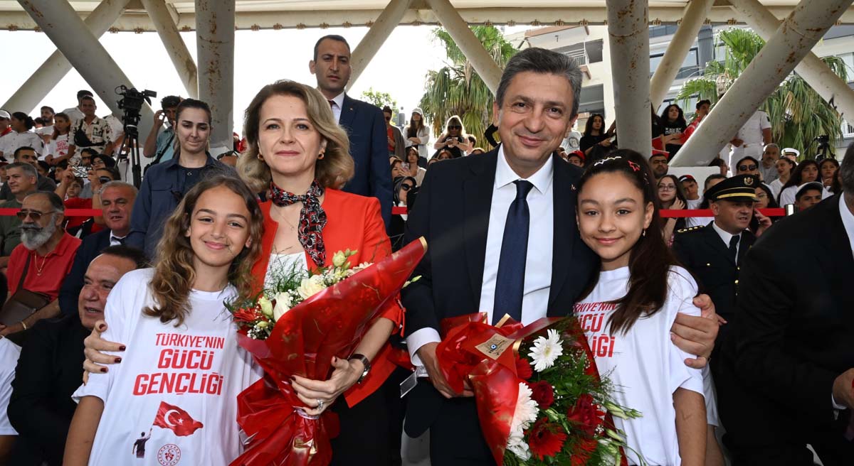 Karada Havada Denizde Antalya da 19 Mayıs Coşkusu 01