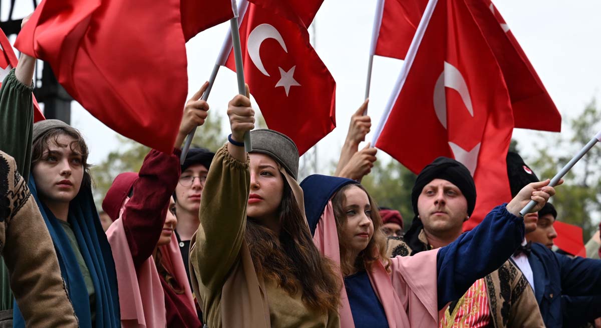 Karada Havada Denizde Antalya da 19 Mayıs Coşkusu 07