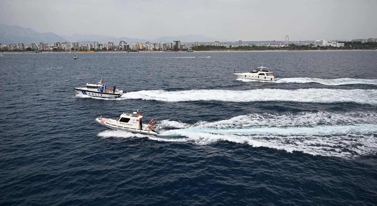 Karada Havada Denizde Antalya da 19 Mayıs Coşkusu 11