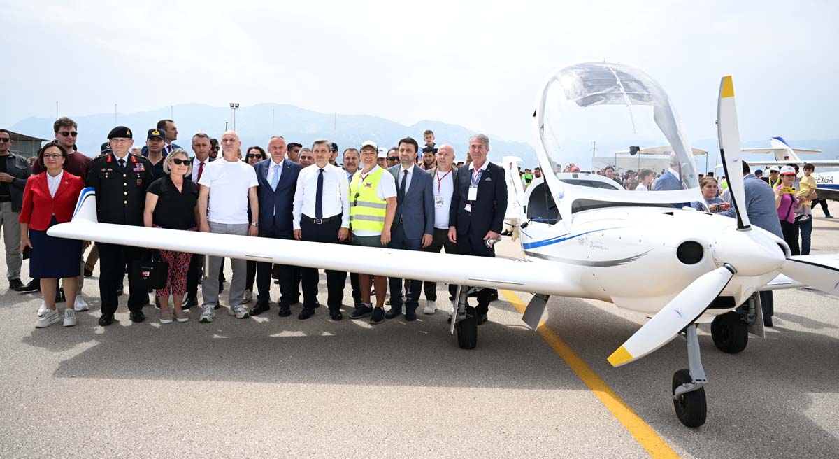 Karada Havada Denizde Antalya da 19 Mayıs Coşkusu 13