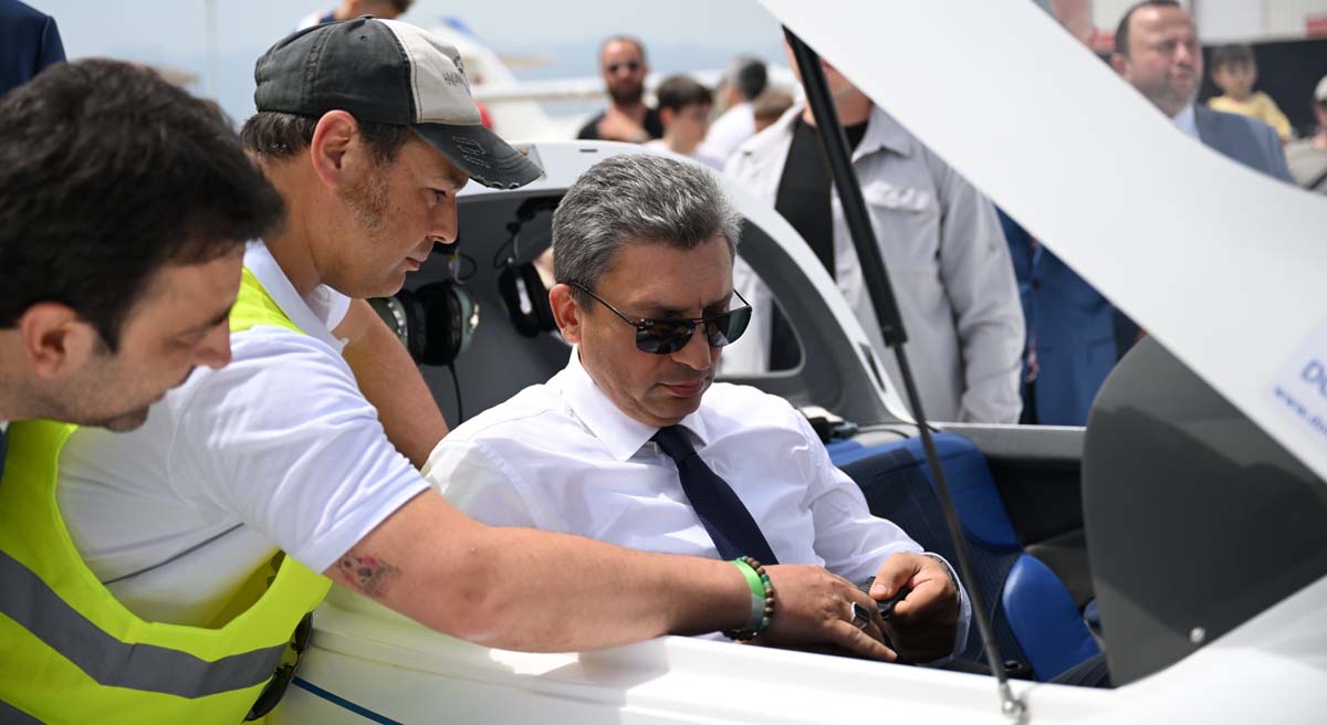 Karada Havada Denizde Antalya da 19 Mayıs Coşkusu 14