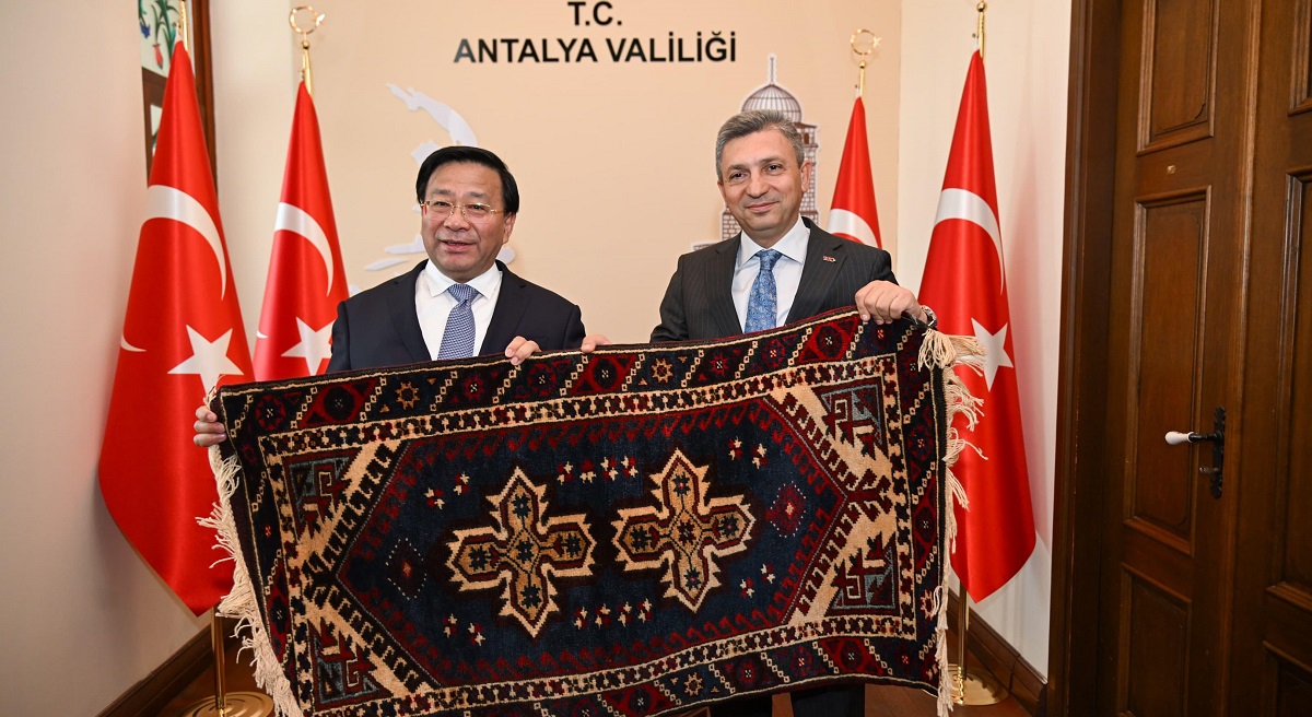 Anhui den Antalya ya Dostluk Köprüsü Kuruluyor 03