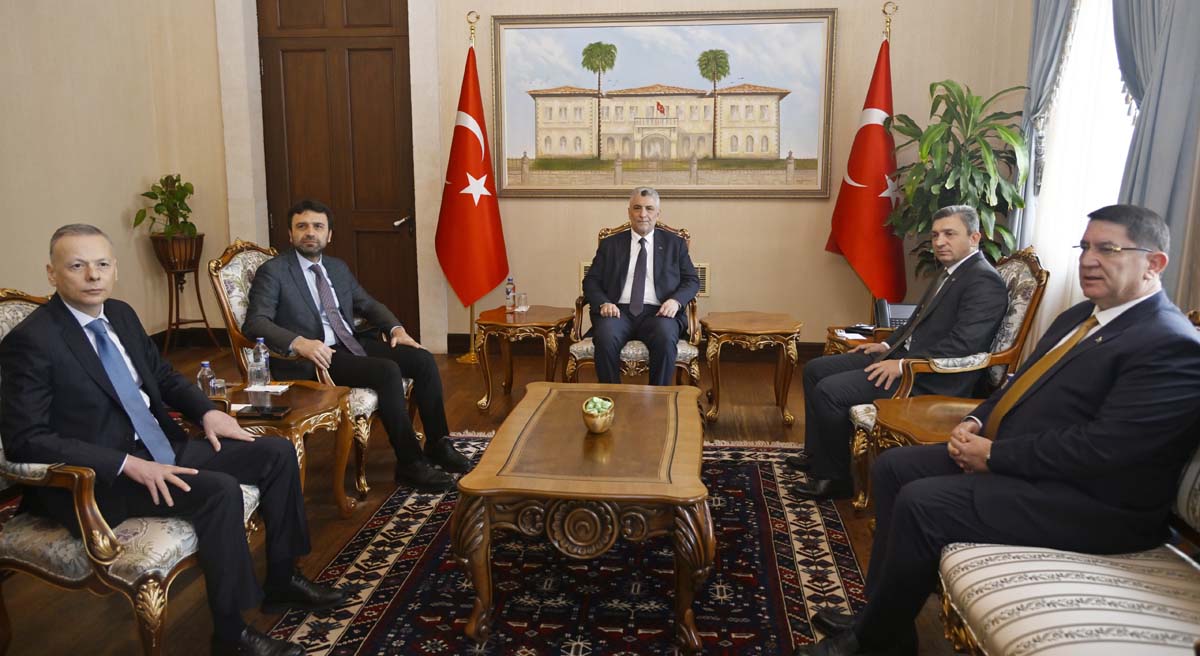 Ticaret Bakanı Ömer Bolat Antalya Valiliğini Ziyaret Etti 04