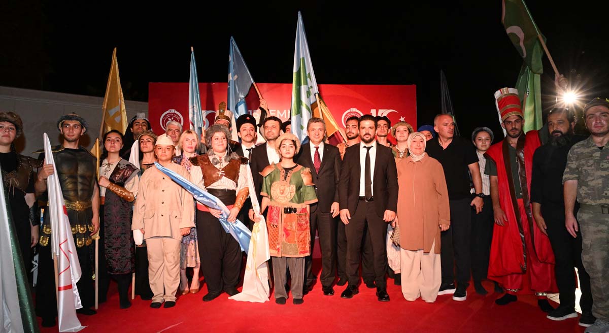 "Milletin  Zaferi" Antalya da Coşku İle Kutlandı05