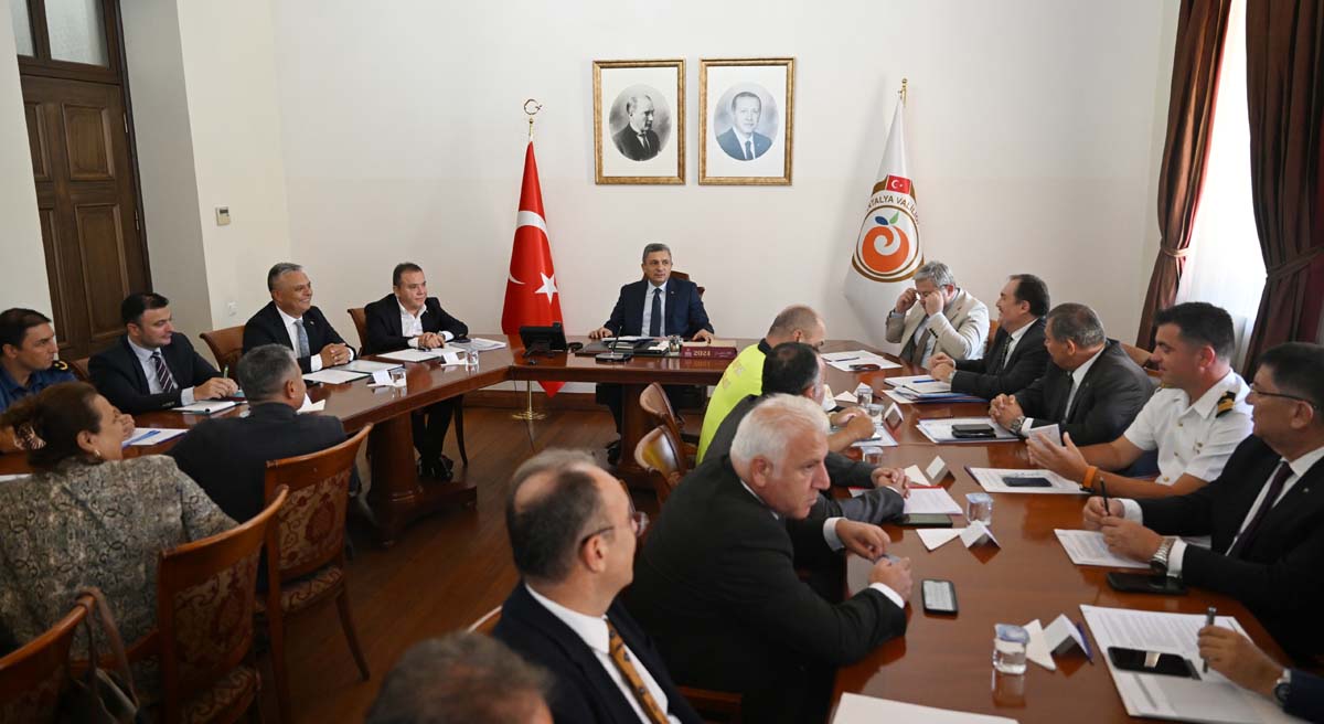 Vali Hulusi Şahin Kaleiçi İçin Tüm İmkânları Seferber Edeceğiz02