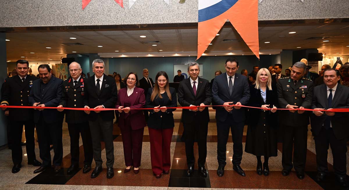 Antalyanın Fethinin 818 Yıl Dönümü Coşkuyla Kutlandı 01