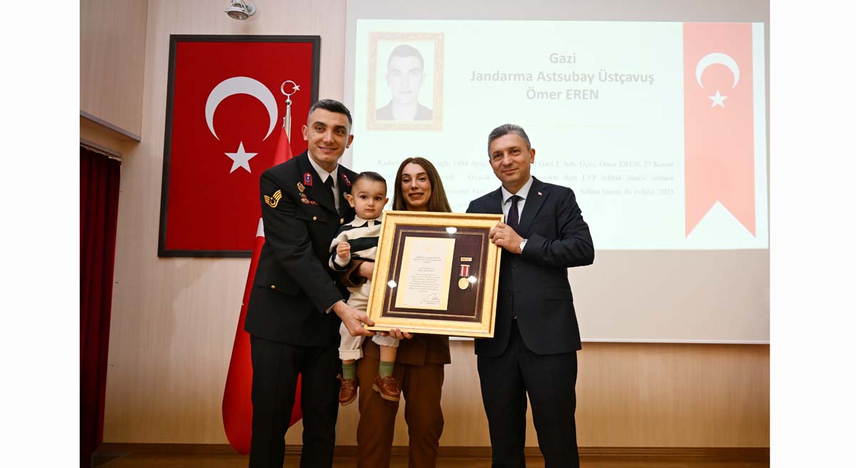 Devlet Övünç Madalyası ve Berat Tevcih Töreni 04