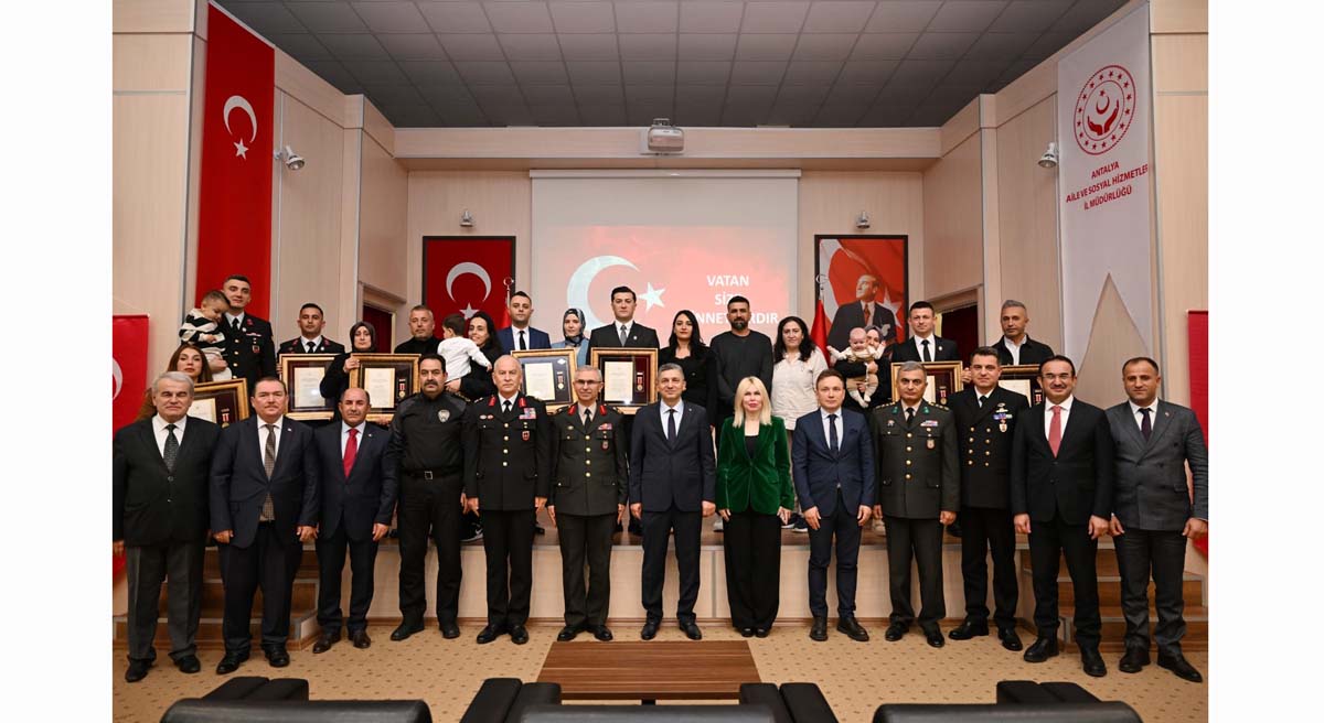 Devlet Övünç Madalyası ve Berat Tevcih Töreni 05