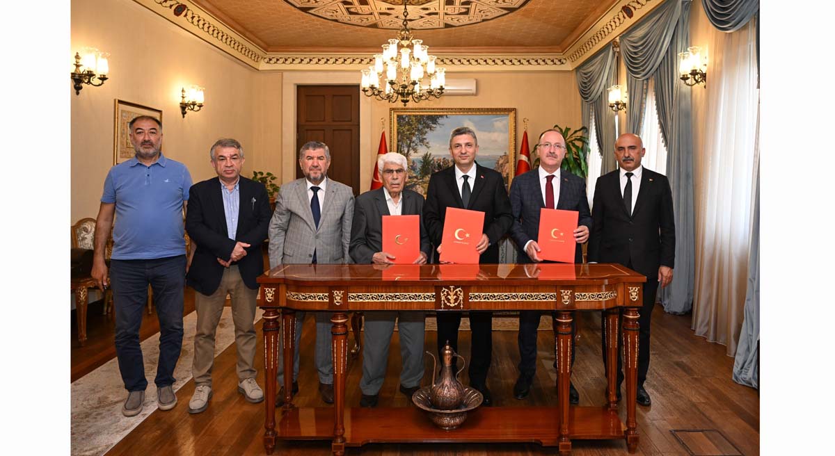 Manavgat İlçesi İmam Hatip Ortaokulu Protokolü  03