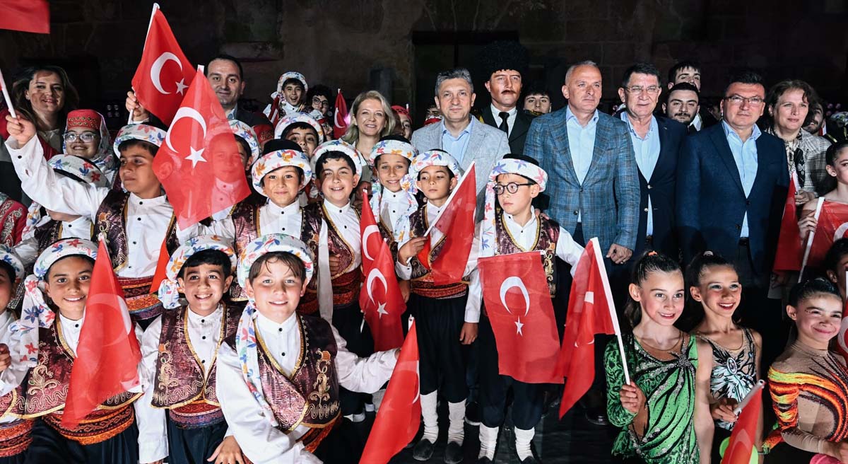 19 Mayıs Atatürk ü Anma Gençlik ve Spor Bayramı Coşkuyla Kutlandı 02