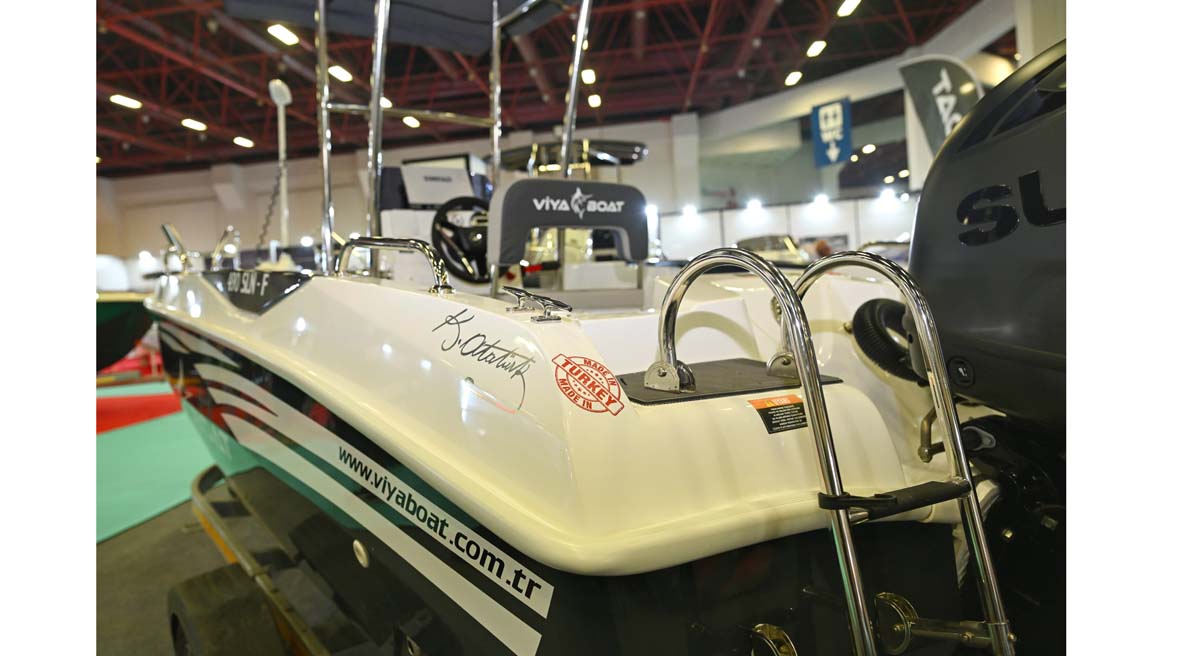 Yacht Life Boat Show 2025 03