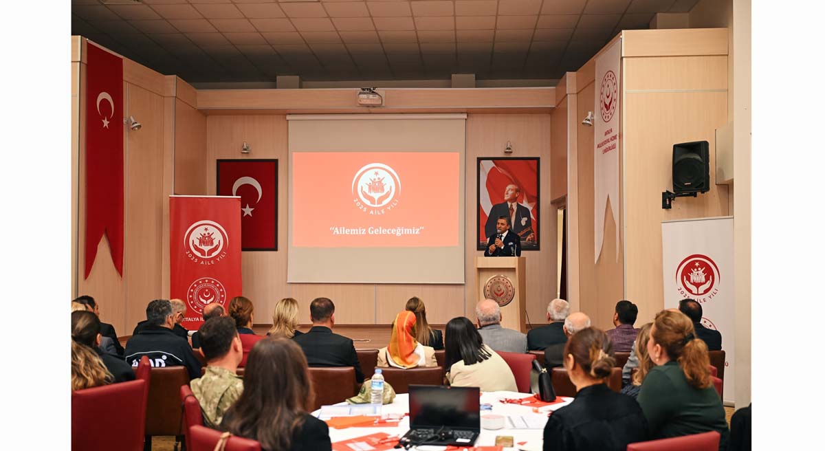 Ailenin Korunması Ve Güçlendirilmesi İl Eylem Planı Çalıştayı  02
