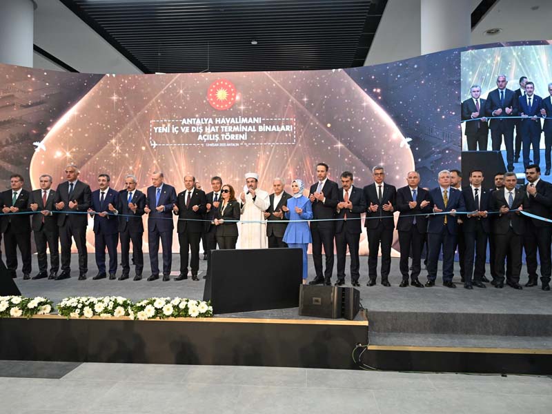 Cumhurbaşkanı Erdoğan, Antalya Havalimanı Yeni Terminal Binalarının Açılışını Yaptı