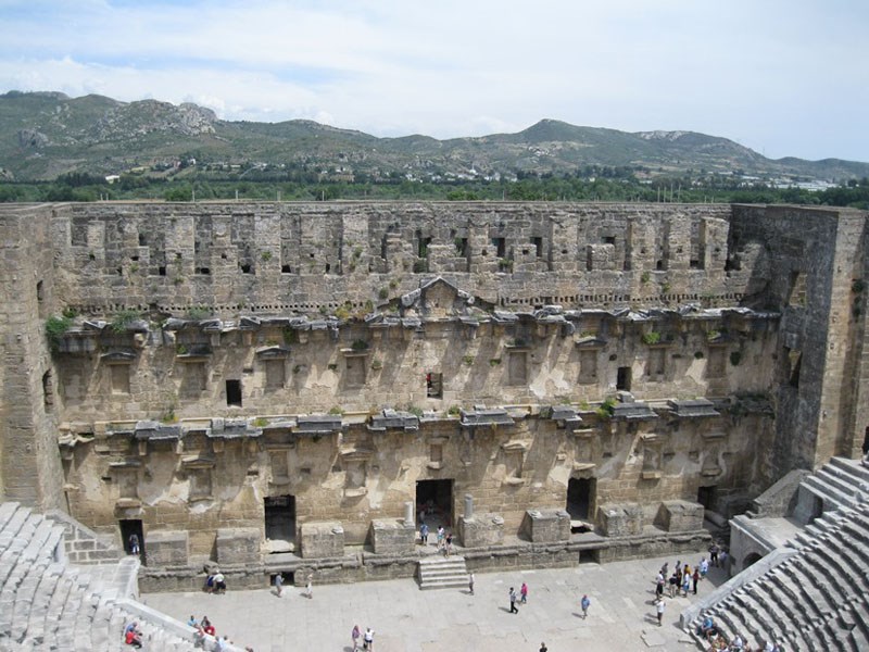 01 Aspendos